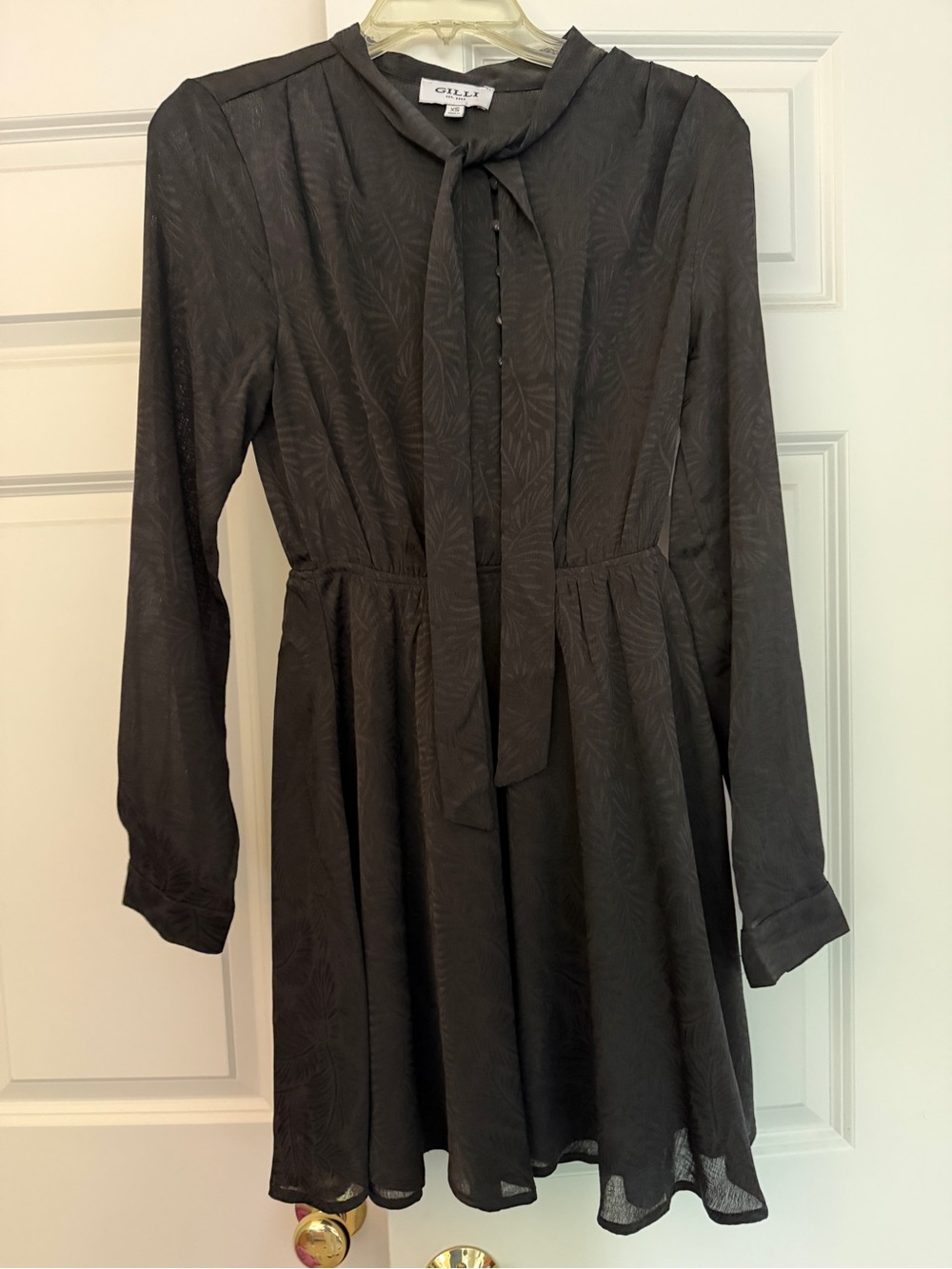 ModCloth Black Long-Sleeve Tie-Neck Dress